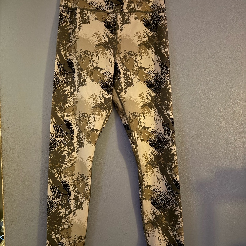 Trendy Camouflage Women Jeggings - Picture 1 of 5